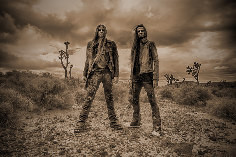 two men in the desert 24-70mm lens photography