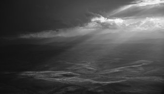 15 Tips for Awestriking Black and White Landscape Photography