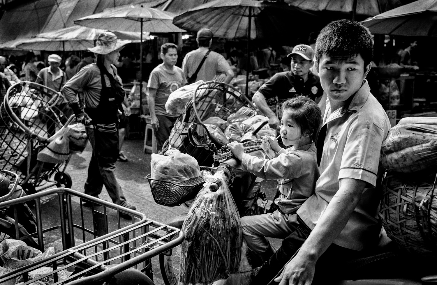 Learn How To Easily Improve Your Street Photography Portraits Market Shopping With Dad In Chiang Mai, Thailand © Kevin Landwer-Johan